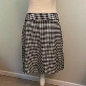 Banana Republic Houndstooth Skirt - size 12